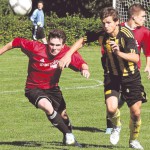 Im Aufgebot: Sören Wrede (links) steht Grebenstein im Heimspiel gegen Bosporus Kassel wieder zur Verfügung. Foto:  Hofmeister